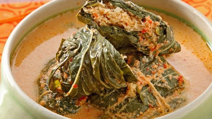 buntil daun singkong buntil daun singkong