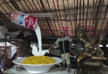 Butuh Jasa Dekorasi Art Styrofoam, Hubungi PT Artindo Kreasi Cipta Saja ! replika kaleng susu carnation cair